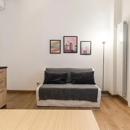 Italianway - Luigi Guanella 2 * Milan