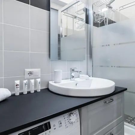 Italianway - Luigi Guanella 2 * Milano